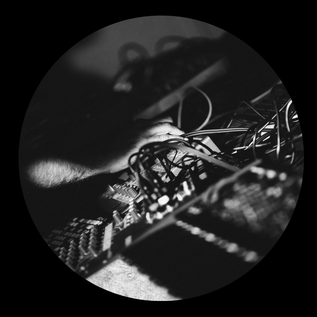 Diffuse Reality Live